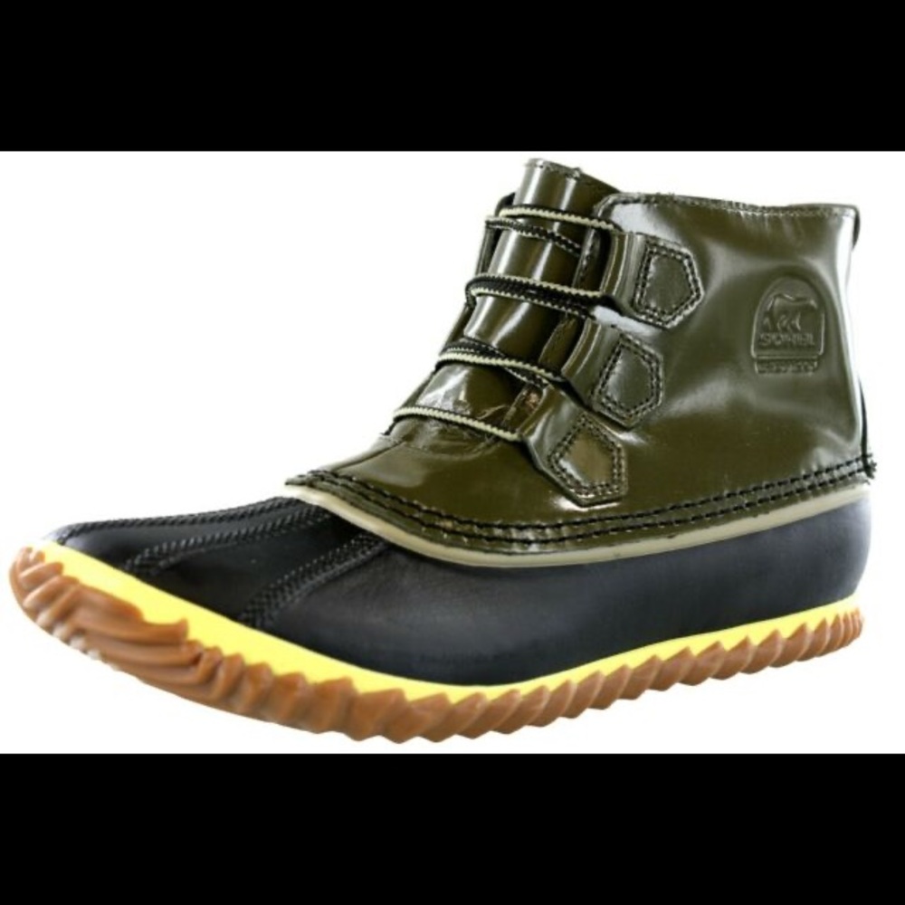 SOREL In N Out Waterproof Green Boots